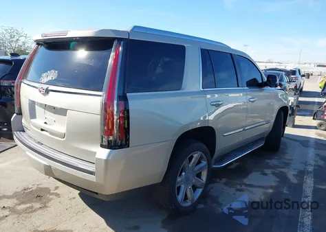 2016 Cadillac Escalade Luxury Collection z USA, uszkodzony, nr VIN 1GYS3BKJ3GR185548